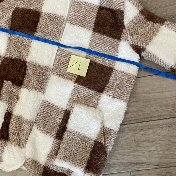 Brown Plaid Cozy Teddy Bear Open Front Hooded Cardi With Hood and Pockets - Picture 6 of 11